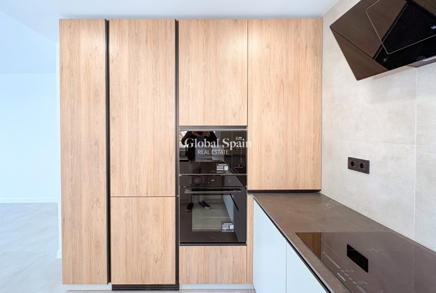 Resale - HOUSE -
EL CAMPELLO - Pueblo Acantilado - Venta Lanuza