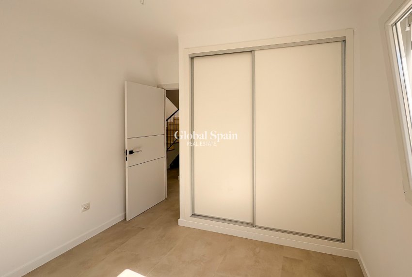 Resale - HOUSE -
EL CAMPELLO - Pueblo Acantilado - Venta Lanuza