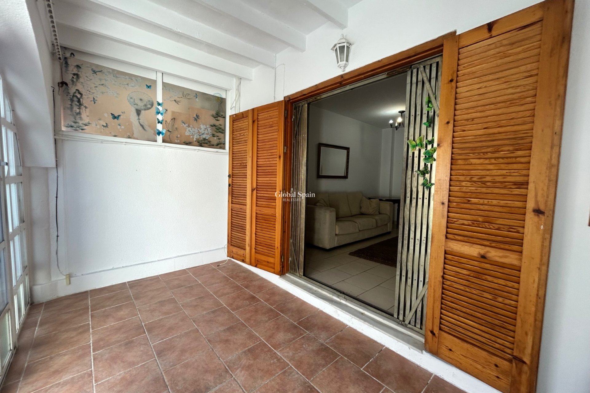 Resale - HOUSE -
EL CHAPARRAL - Inland