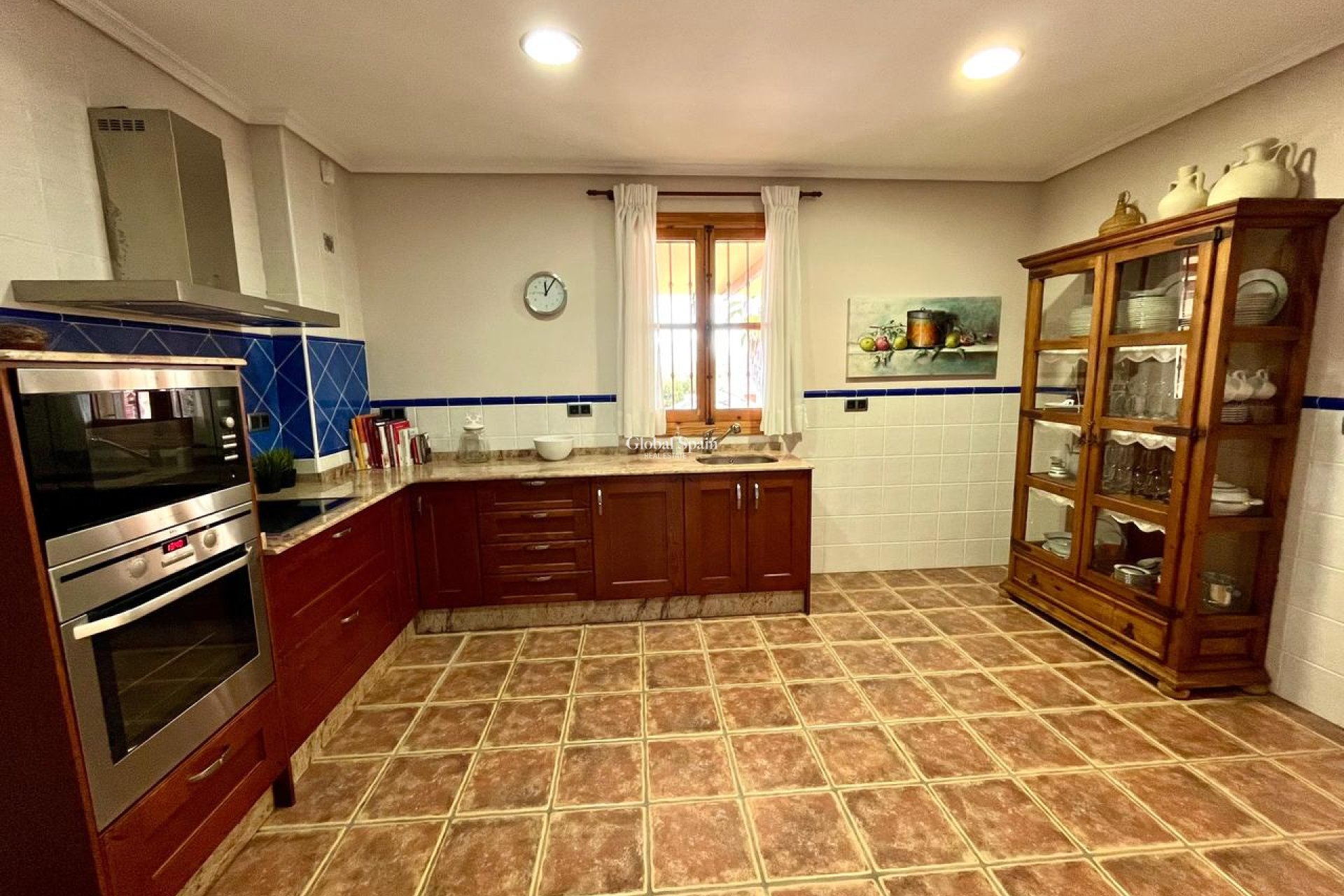 Resale - HOUSE -
EL ESPARRAGAL - Inland