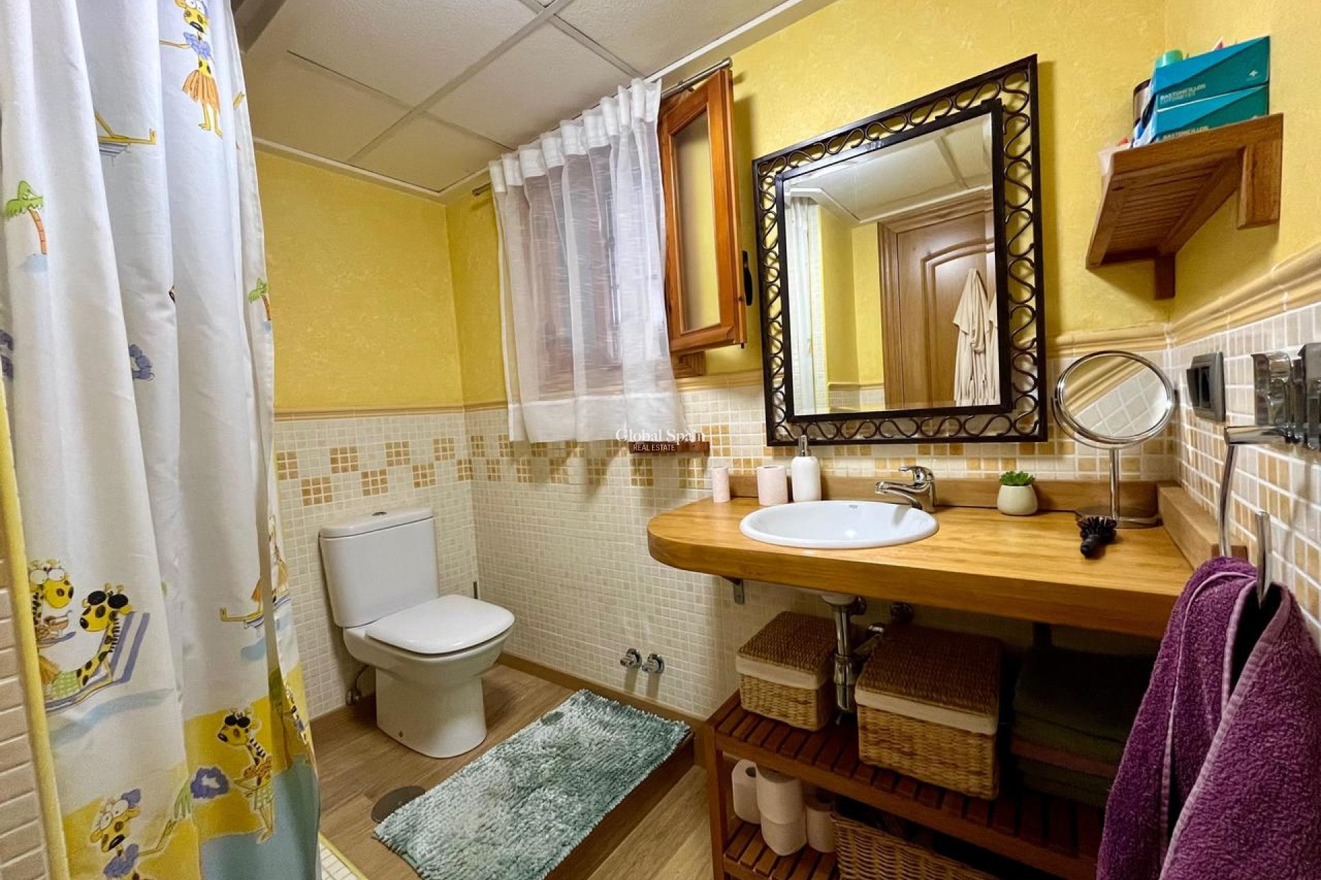 Resale - HOUSE -
EL ESPARRAGAL - Inland