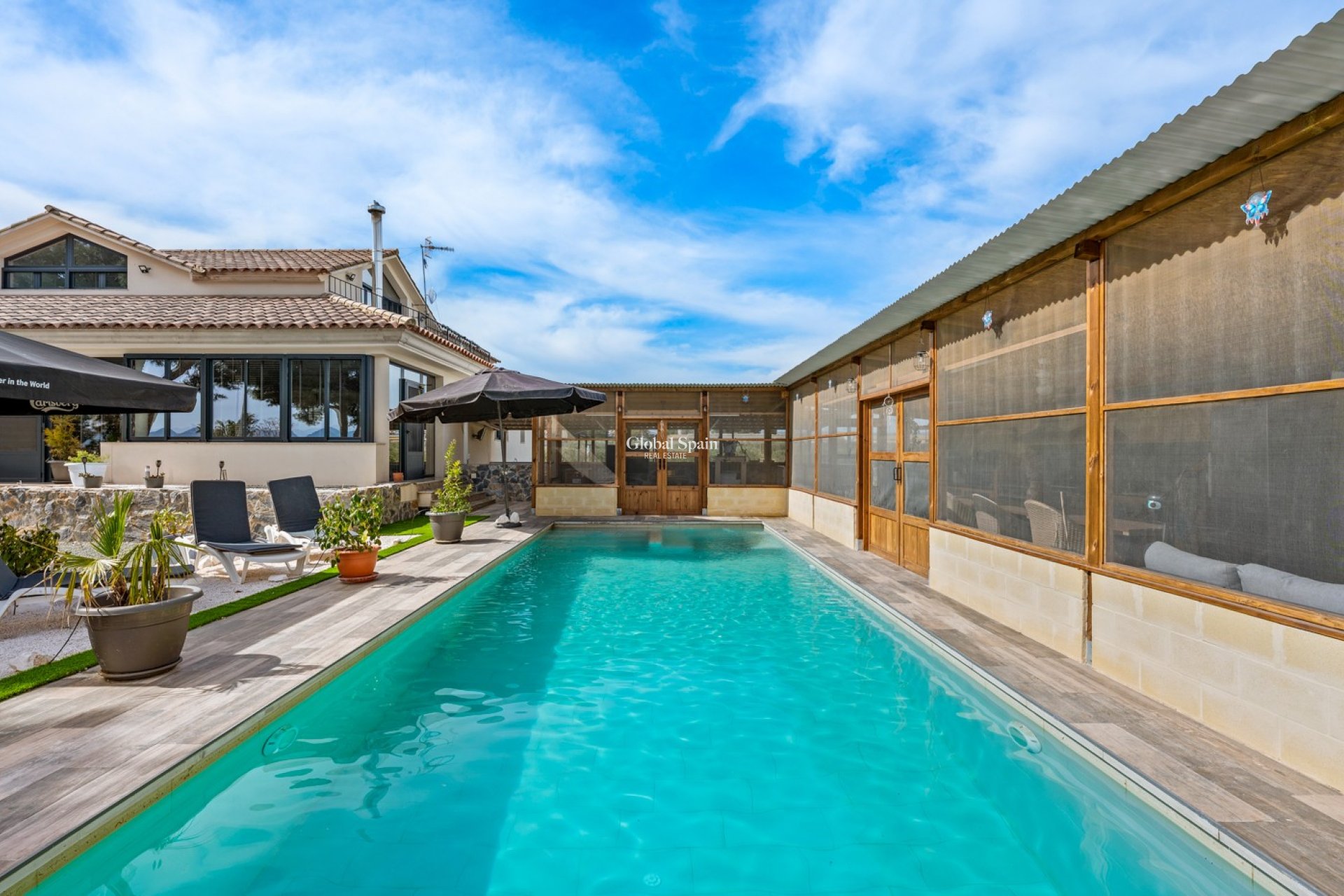 Resale - HOUSE -
EL ESPARRAGAL - Inland