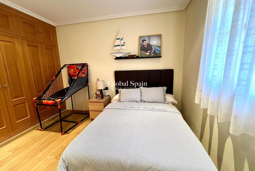 Resale - HOUSE -
EL ESPARRAGAL - Inland