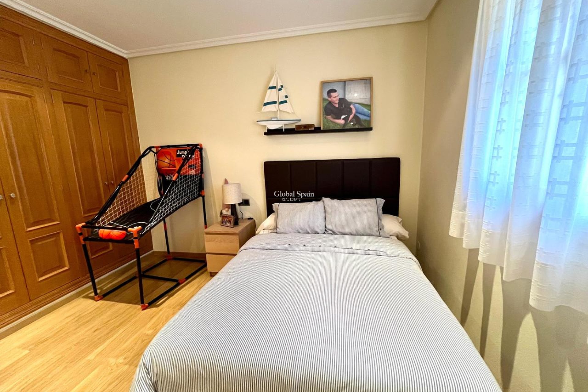 Resale - HOUSE -
EL ESPARRAGAL - Inland