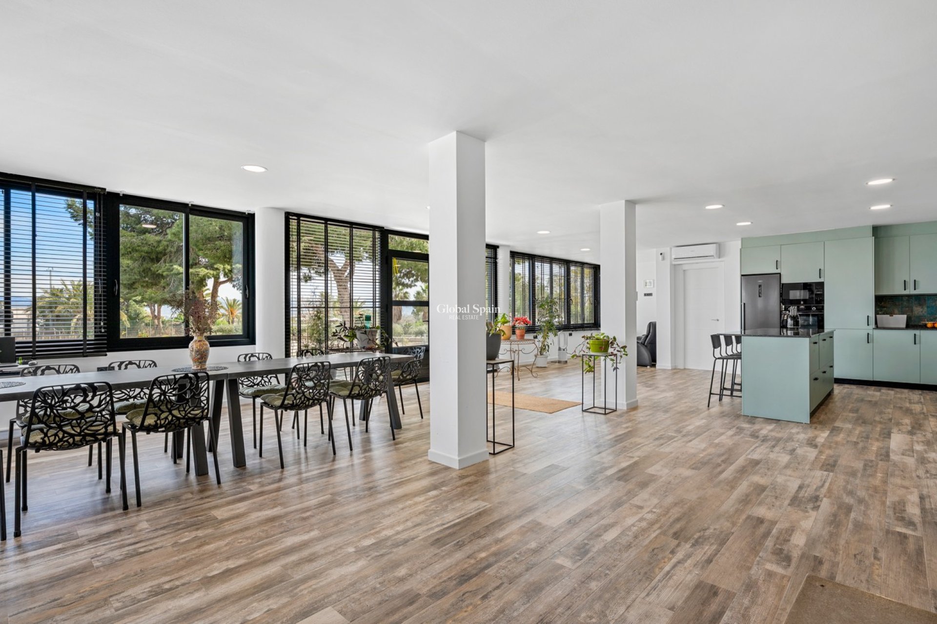 Resale - HOUSE -
EL ESPARRAGAL - Inland