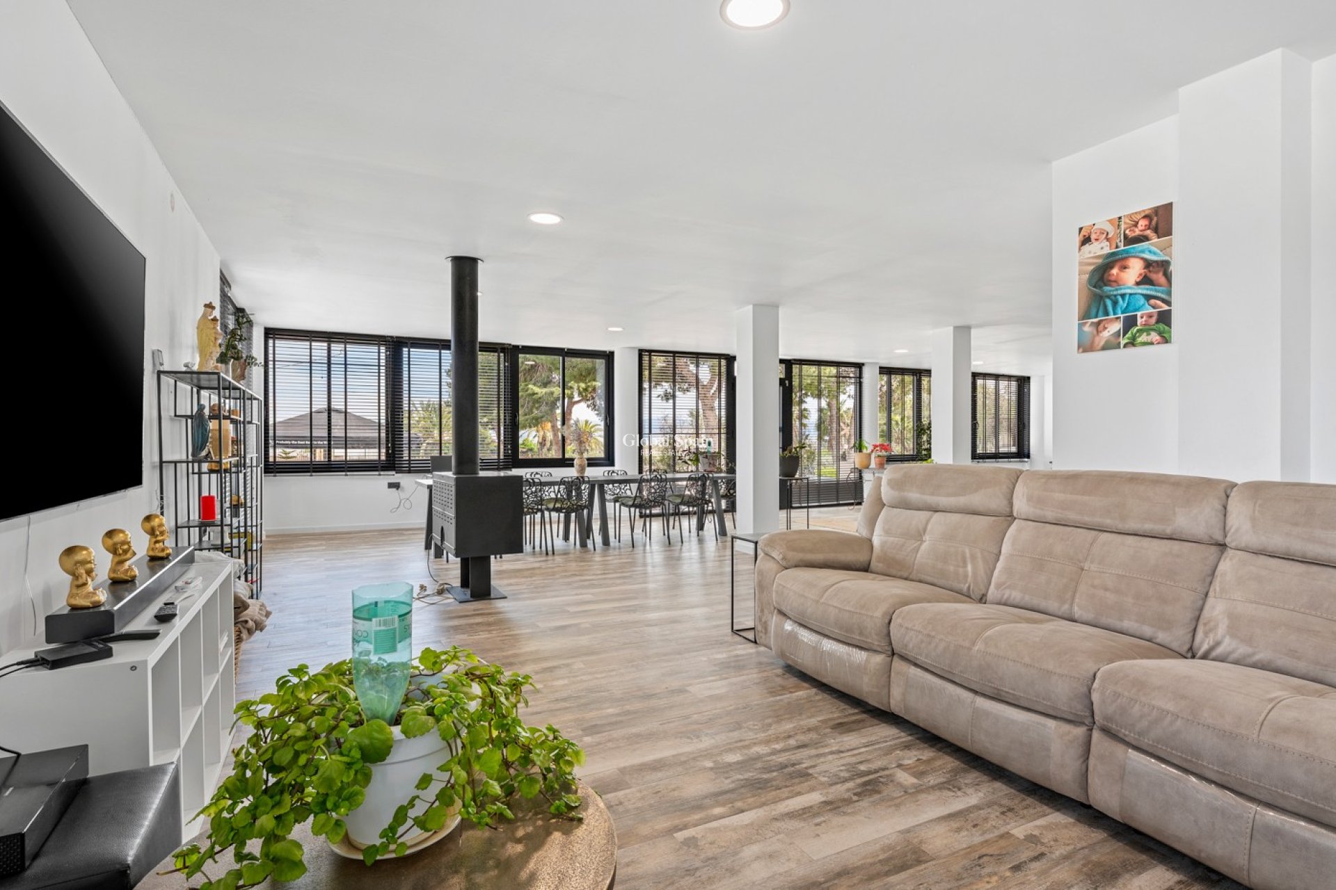 Resale - HOUSE -
EL ESPARRAGAL - Inland