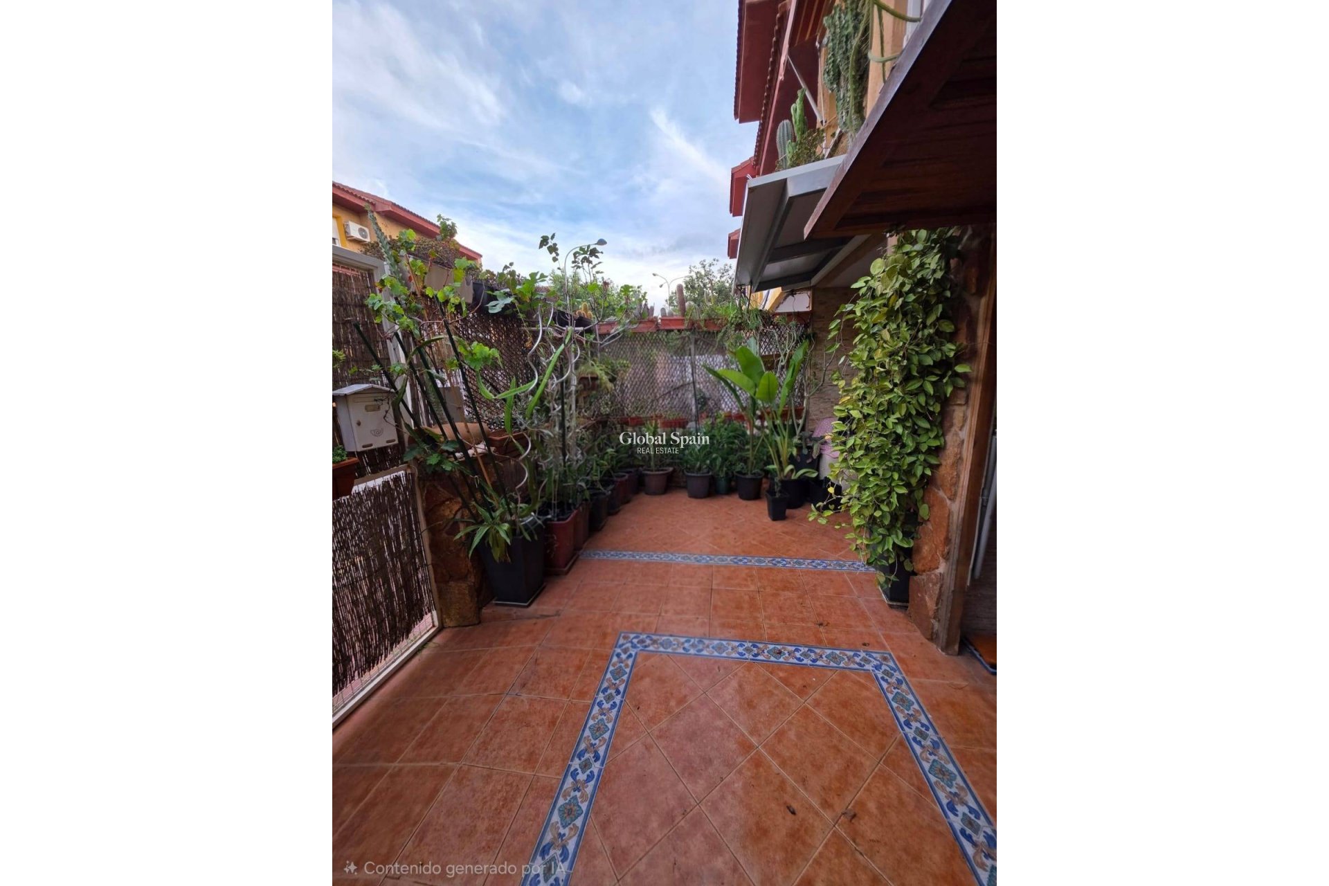 Resale - HOUSE -
EL PALMAR - Zona Centro