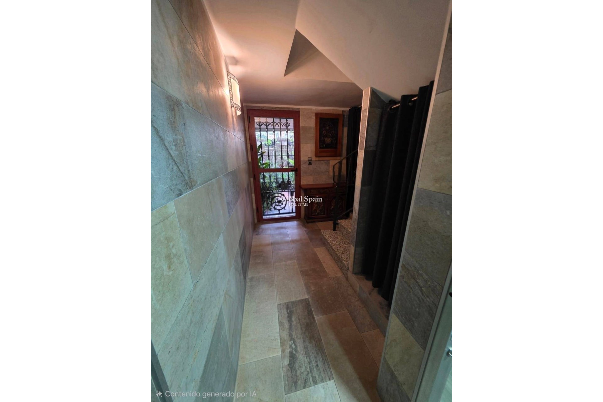 Resale - HOUSE -
EL PALMAR - Zona Centro