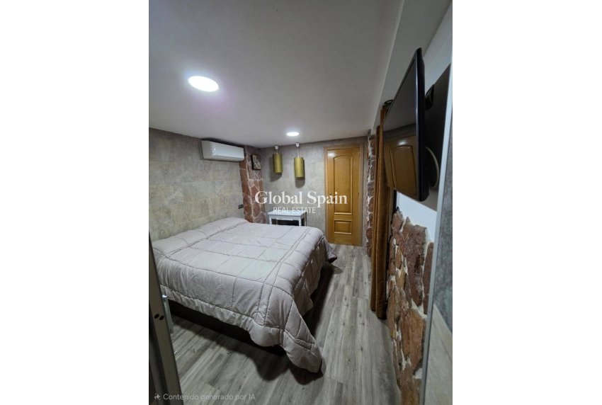 Resale - HOUSE -
EL PALMAR - Zona Centro
