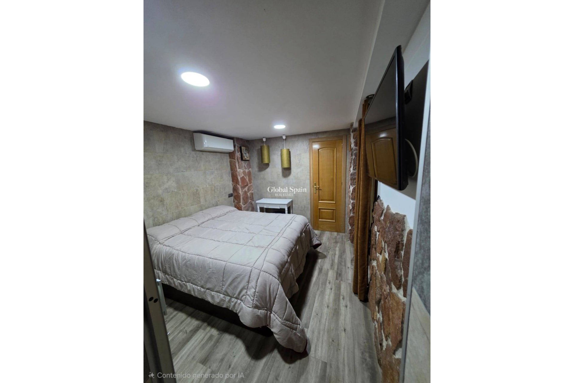 Resale - HOUSE -
EL PALMAR - Zona Centro