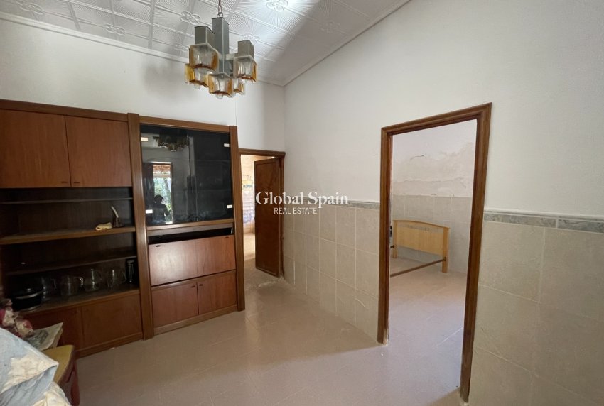 Resale - HOUSE -
ELCHE - Costa Blanca