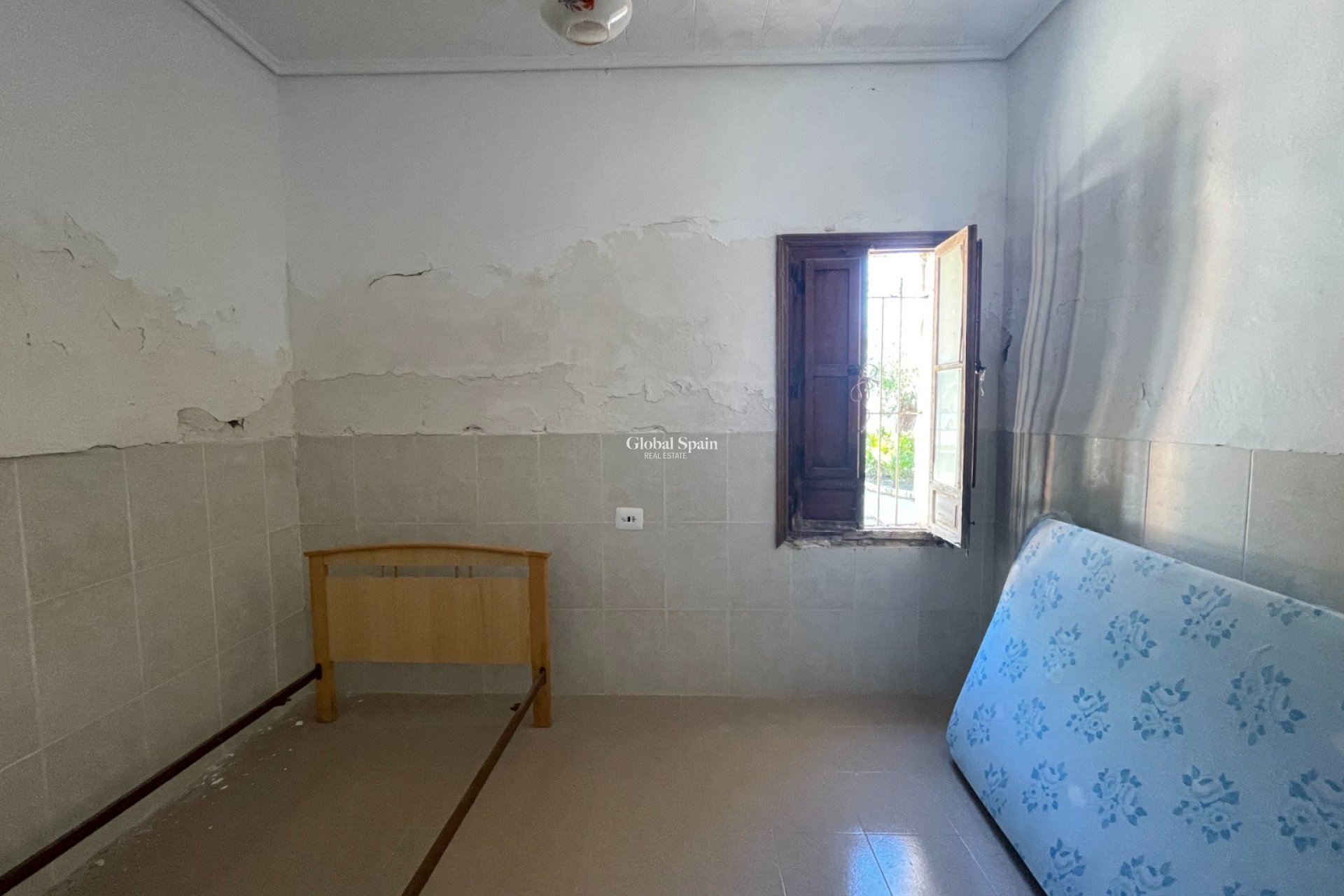 Resale - HOUSE -
ELCHE - Costa Blanca