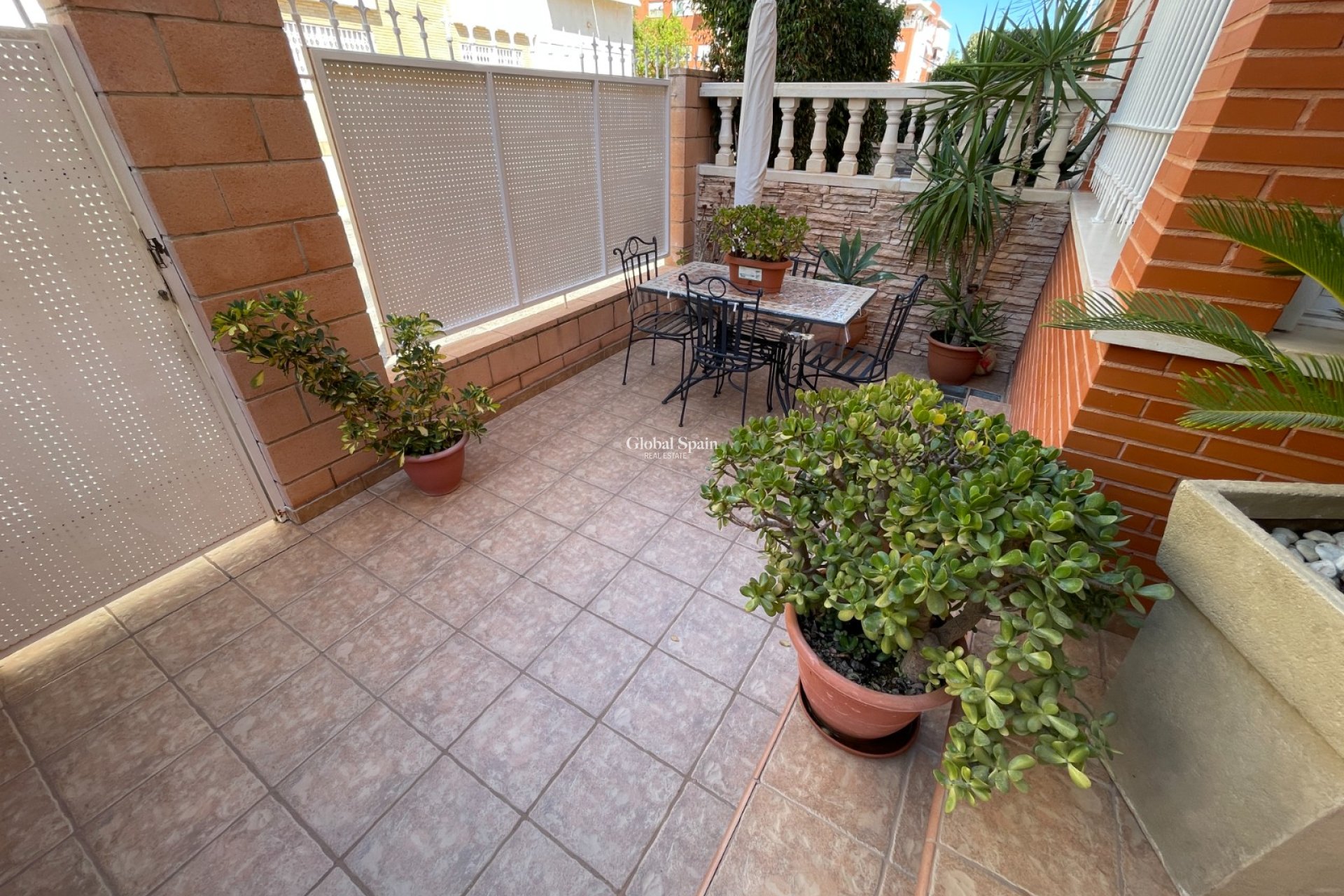 Resale - HOUSE -
ELCHE - Costa Blanca