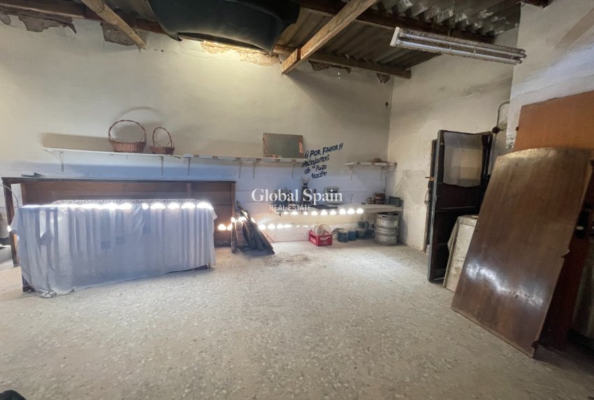 Resale - HOUSE -
ELCHE - Costa Blanca