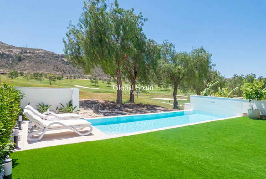 Resale - House -
Font del Llop