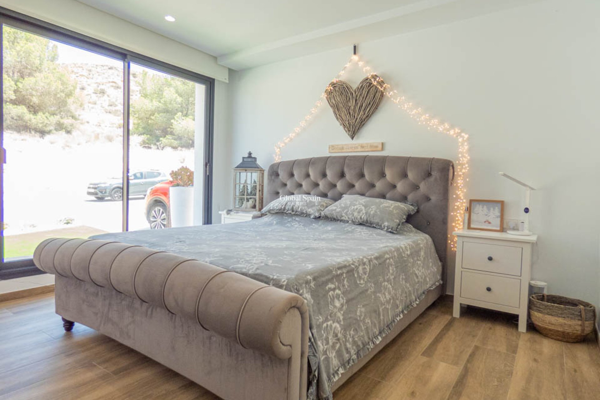 Resale - House -
Font del Llop