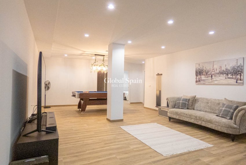 Resale - House -
Font del Llop