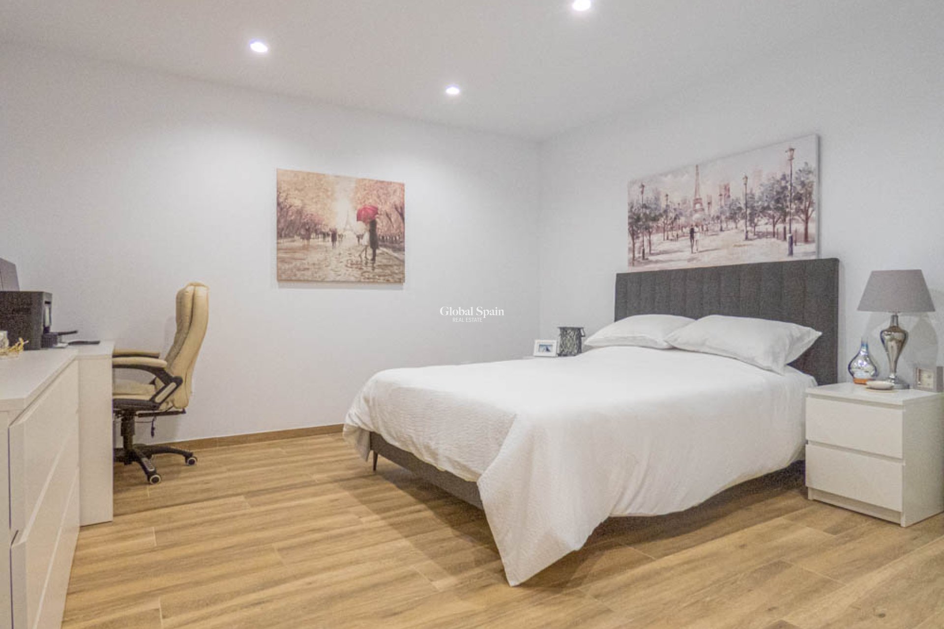 Resale - House -
Font del Llop