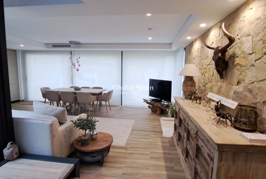 Resale - House -
Font del Llop