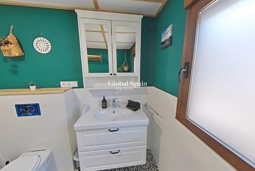 Resale - HOUSE -
FORMENTERA DEL SEGURA - Centro