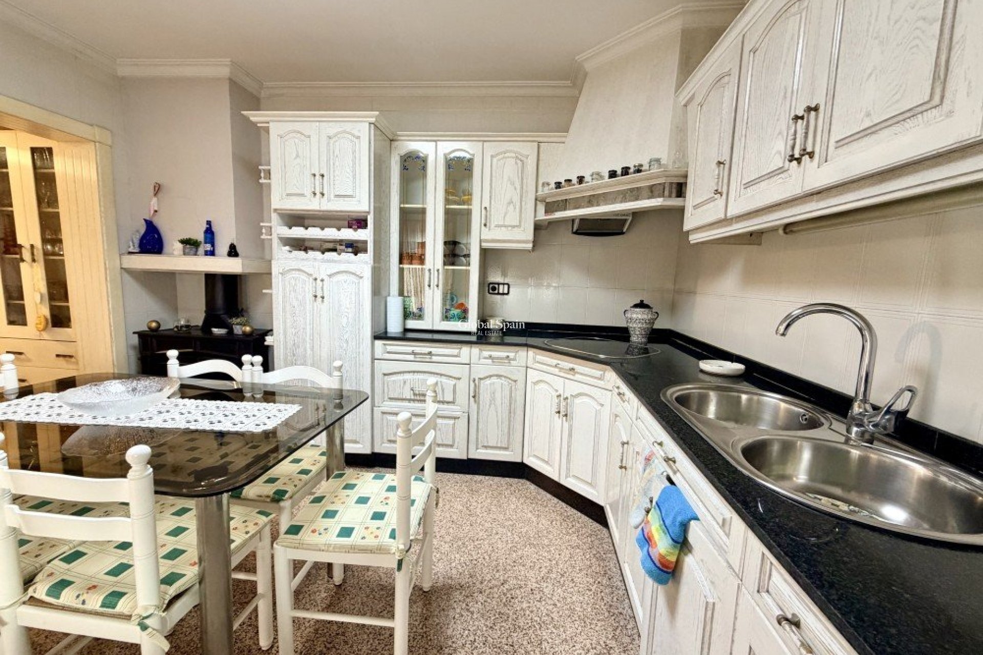Resale - HOUSE -
FORMENTERA DEL SEGURA - Costa Blanca