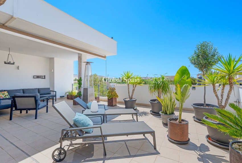 Resale - HOUSE -
FORMENTERA DEL SEGURA - Costa Blanca