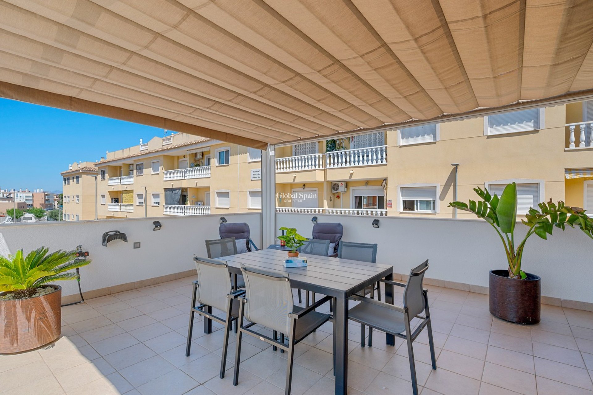 Resale - HOUSE -
FORMENTERA DEL SEGURA - Costa Blanca