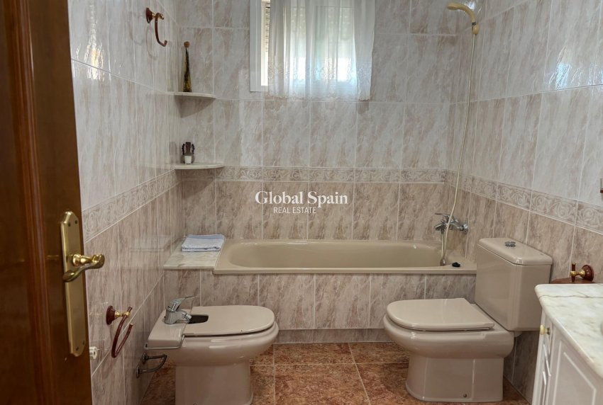 Resale - HOUSE -
FORMENTERA DEL SEGURA - Pueblo 5