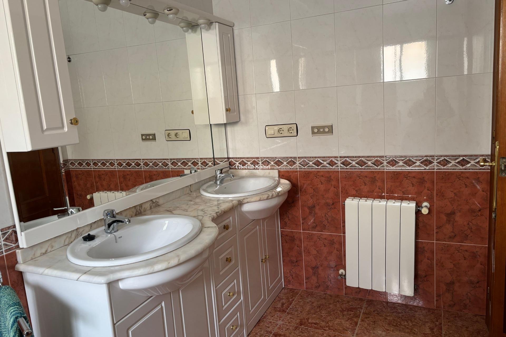 Resale - HOUSE -
FORMENTERA DEL SEGURA - Pueblo 5