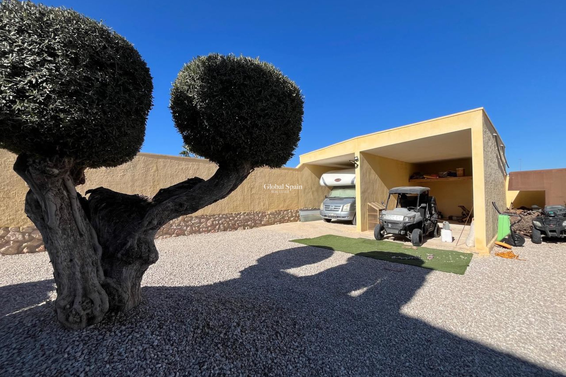 Resale - HOUSE -
FORTUNA - Inland