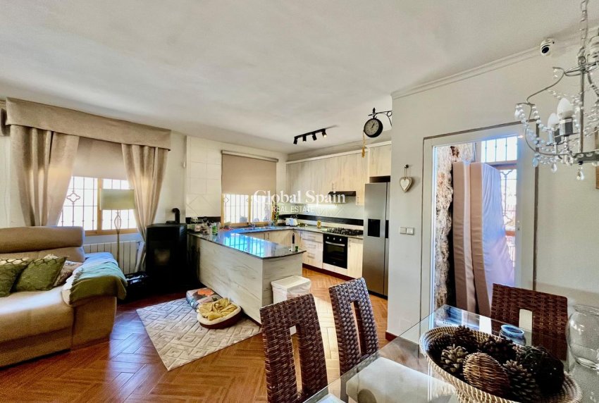 Resale - HOUSE -
FORTUNA - Inland