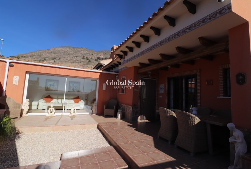 Resale - HOUSE -
FORTUNA - Inland