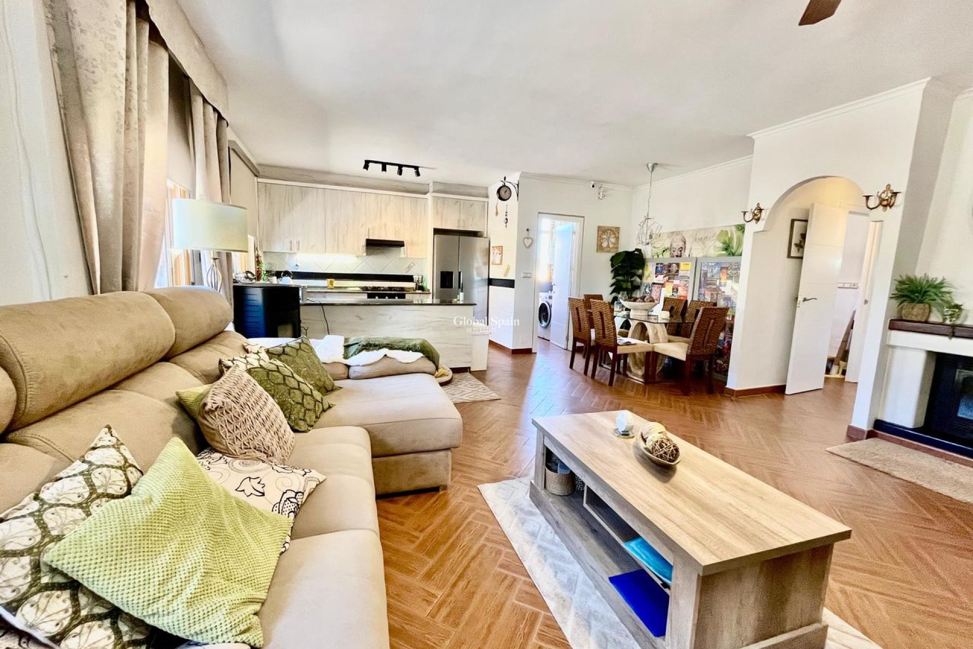 Resale - HOUSE -
FORTUNA - Inland