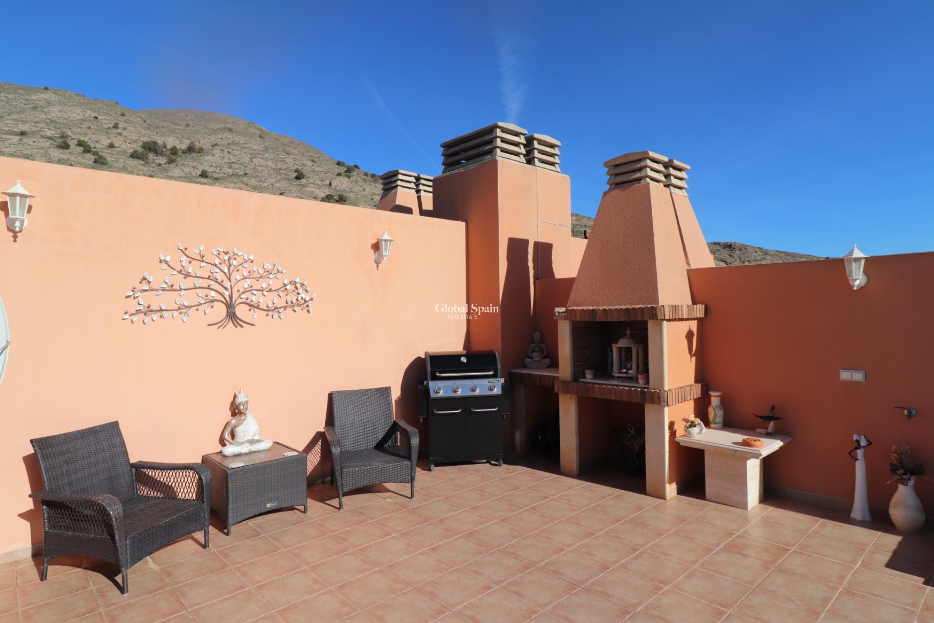 Resale - HOUSE -
FORTUNA - Inland