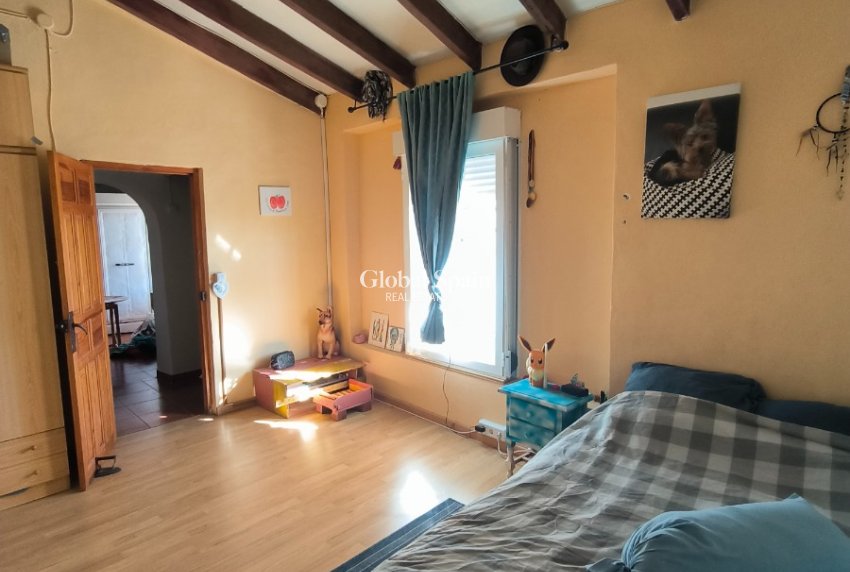 Resale - HOUSE -
FORTUNA - Inland