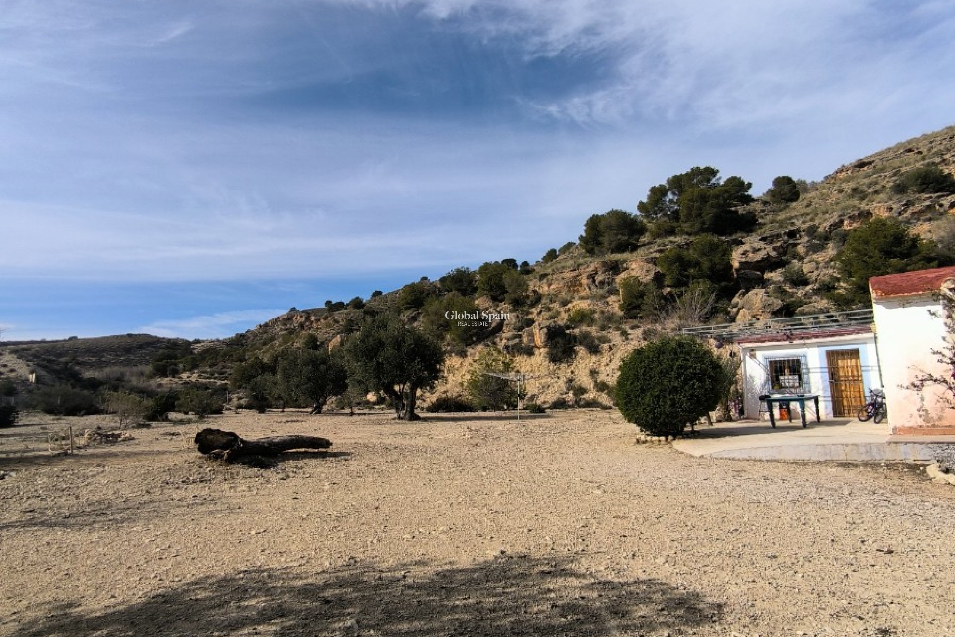 Resale - HOUSE -
FORTUNA - Inland