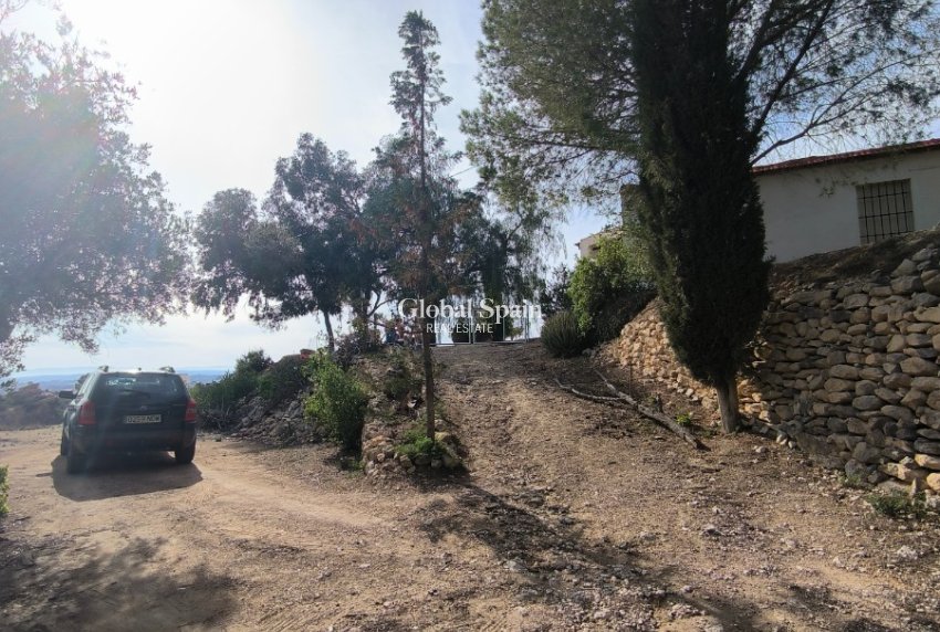 Resale - HOUSE -
FORTUNA - Inland