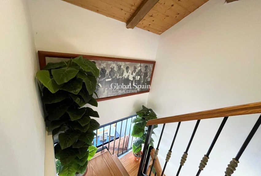 Resale - HOUSE -
FORTUNA - Inland