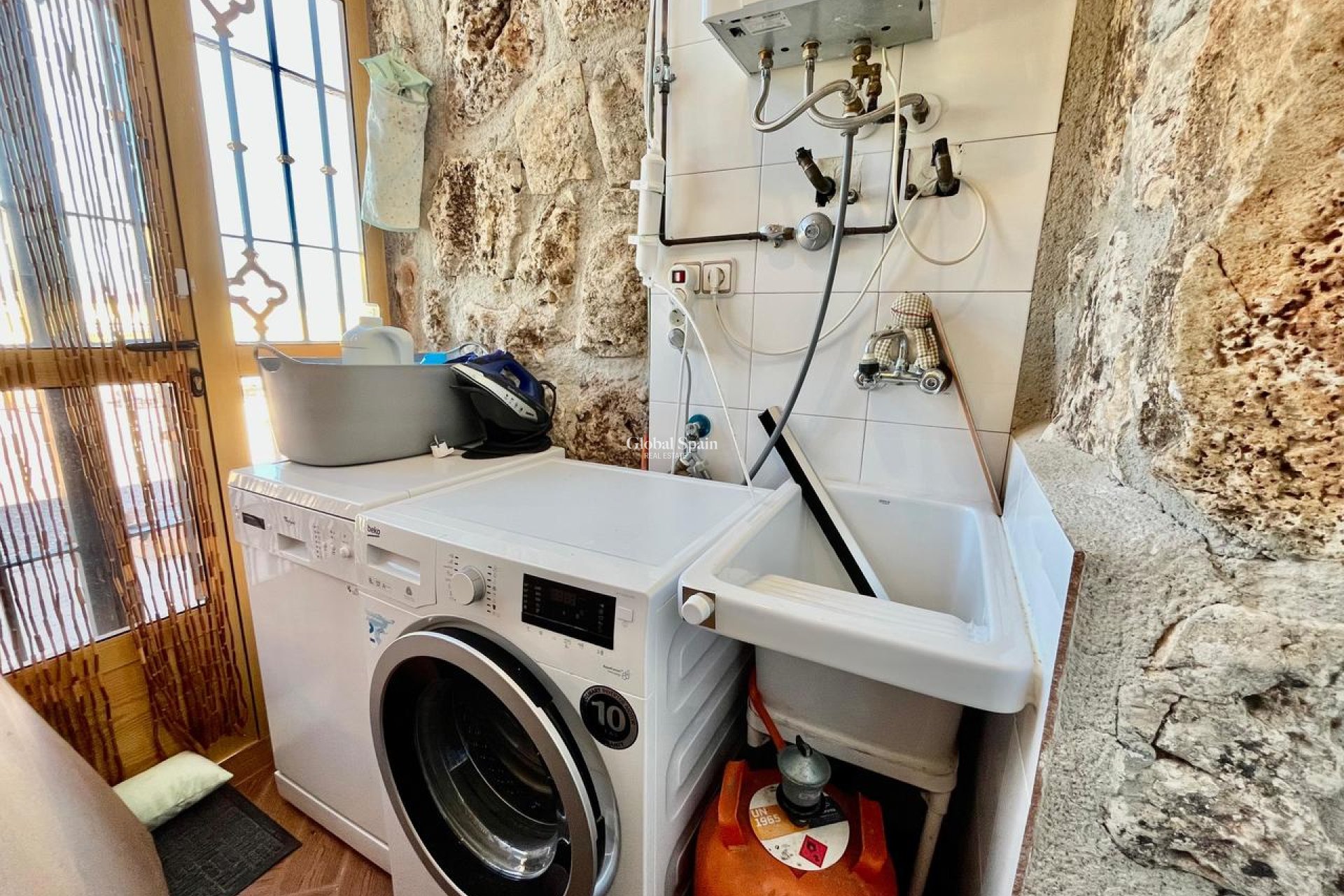 Resale - HOUSE -
FORTUNA - Inland