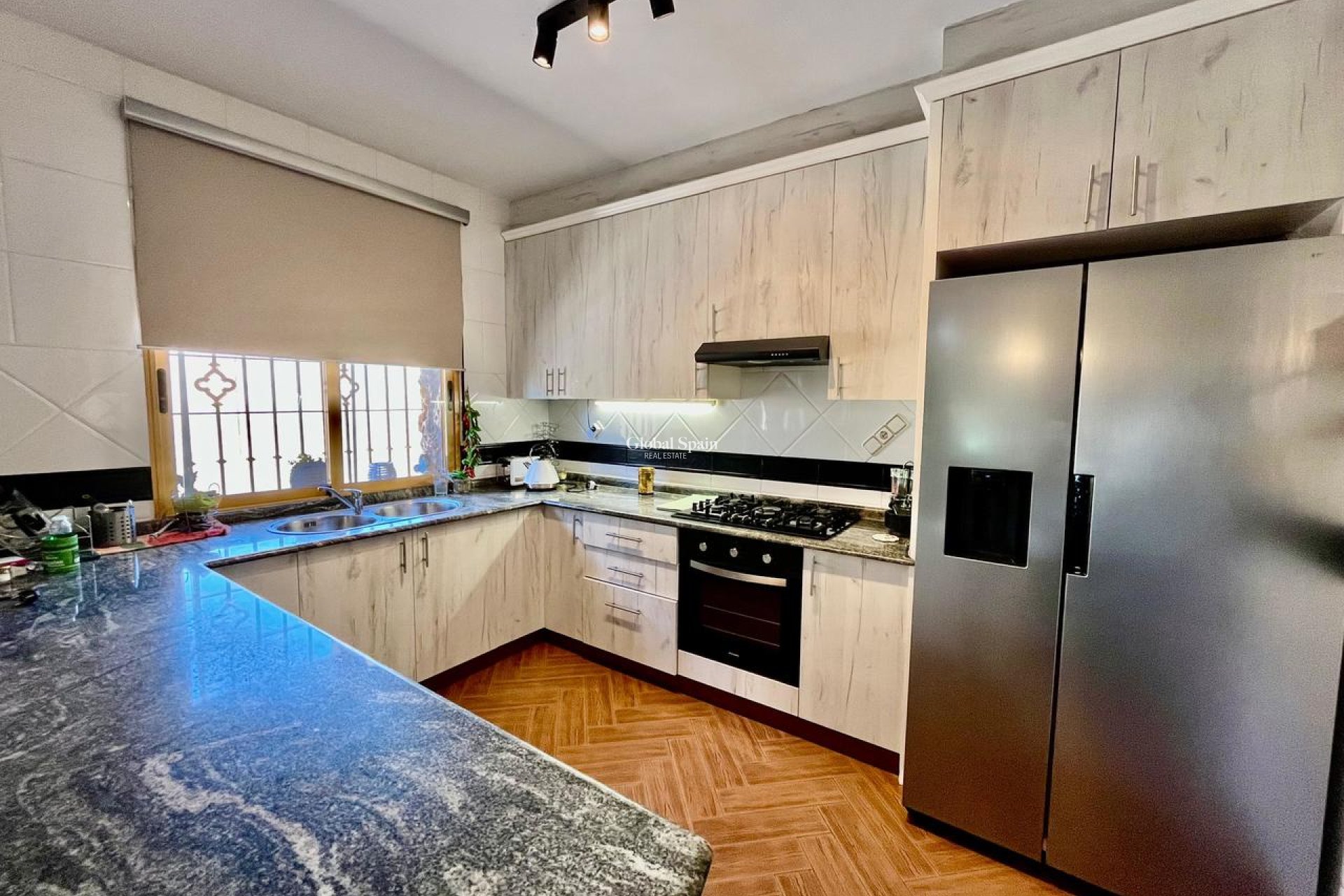 Resale - HOUSE -
FORTUNA - Inland