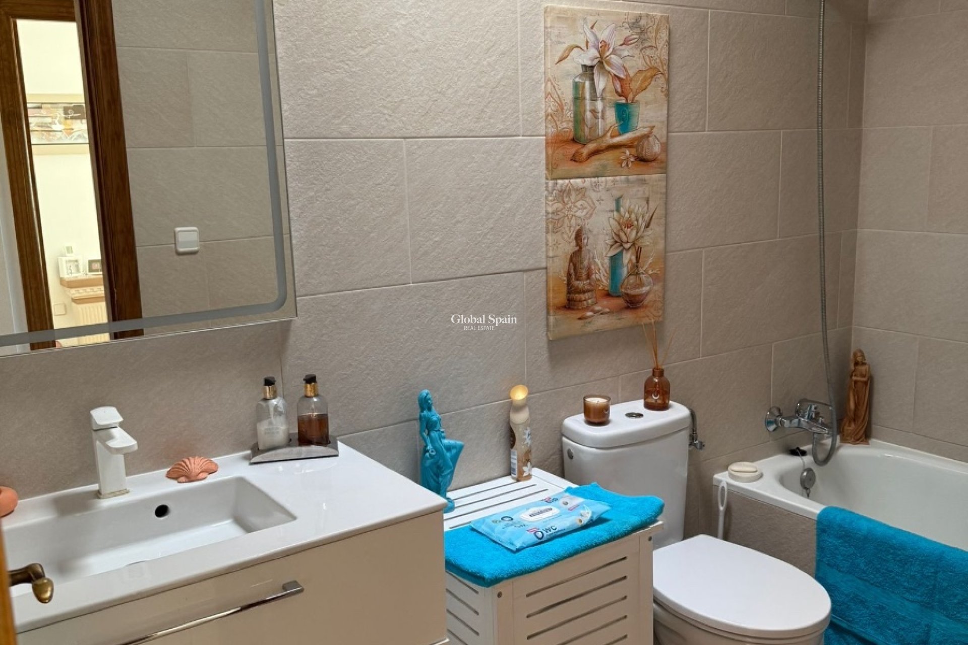 Resale - HOUSE -
FORTUNA - Inland