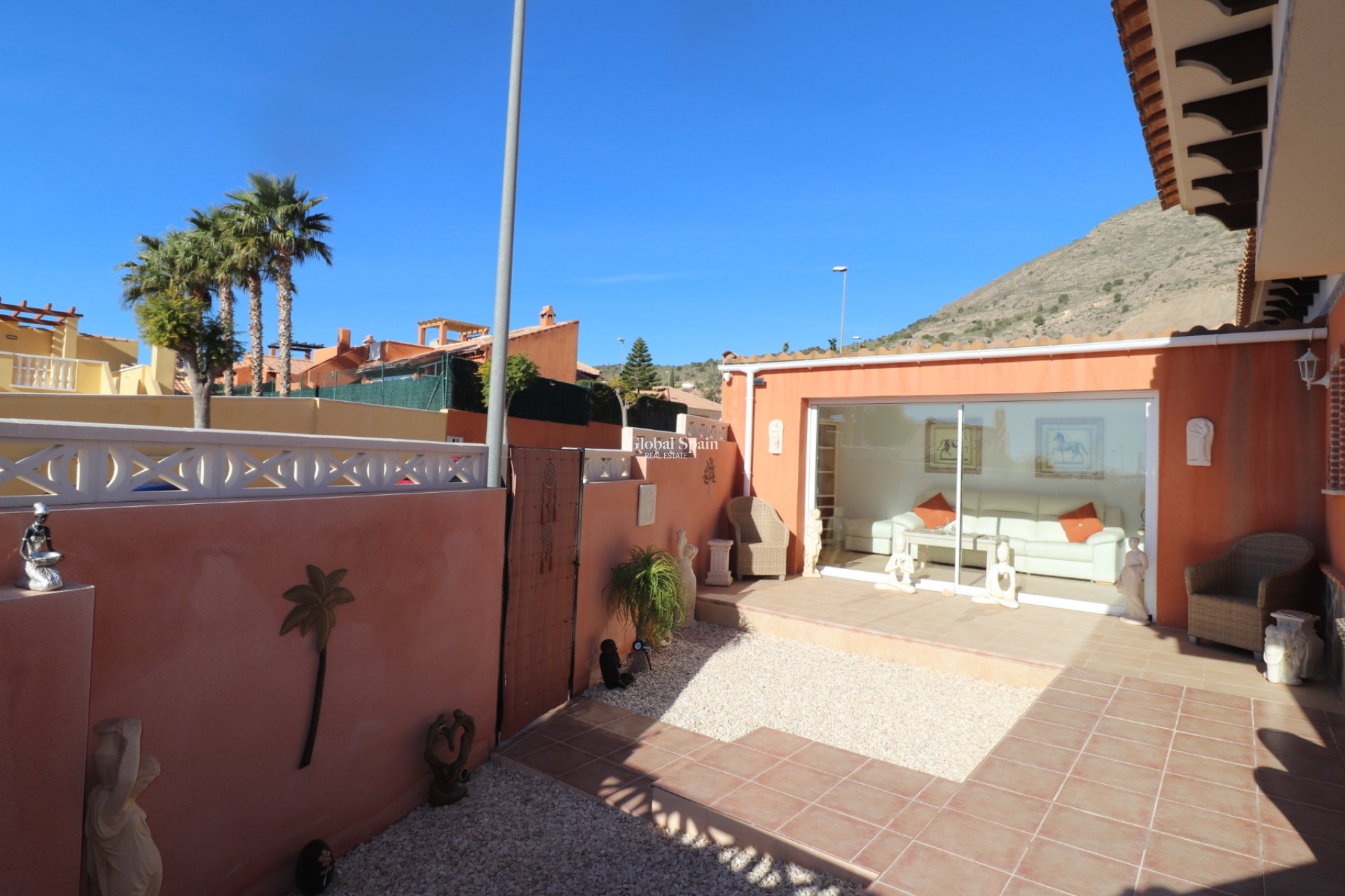 Resale - HOUSE -
FORTUNA - Inland