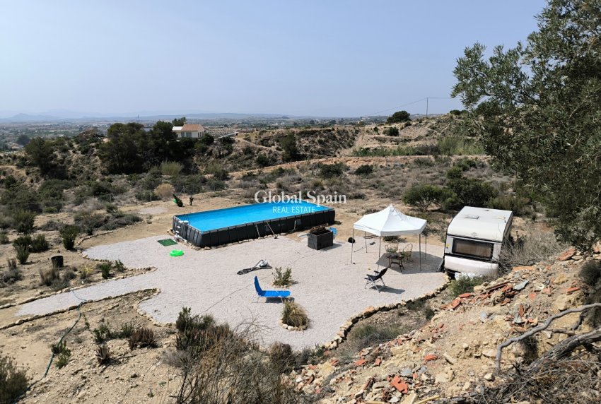 Resale - HOUSE -
FORTUNA - Inland