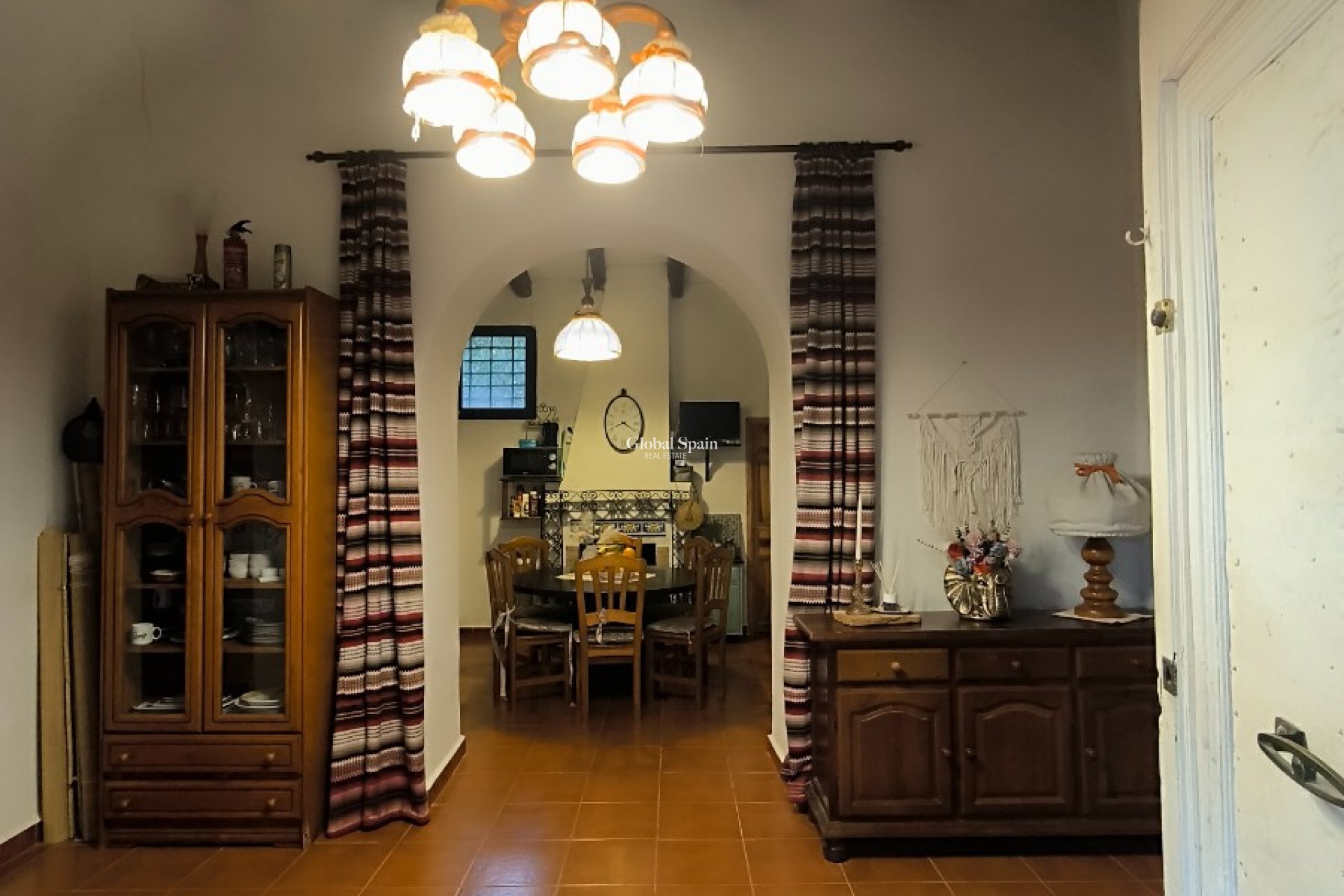 Resale - HOUSE -
FORTUNA - Inland