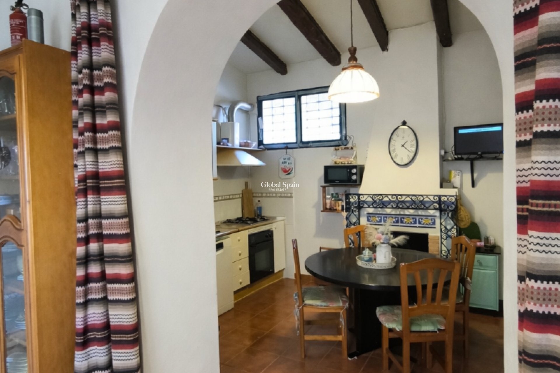 Resale - HOUSE -
FORTUNA - Inland