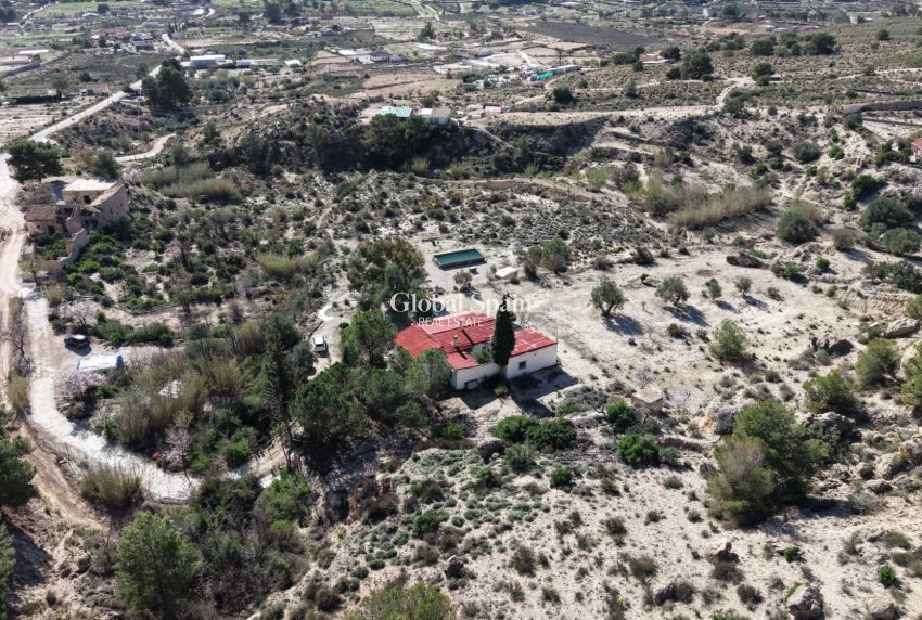 Resale - HOUSE -
FORTUNA - Inland