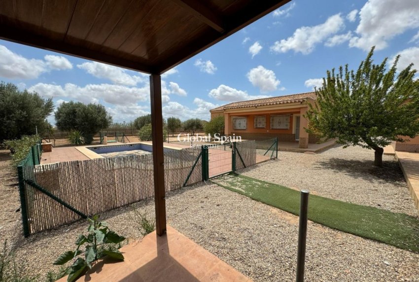 Resale - HOUSE -
FUENTE ÁLAMO DE MURCIA - Inland
