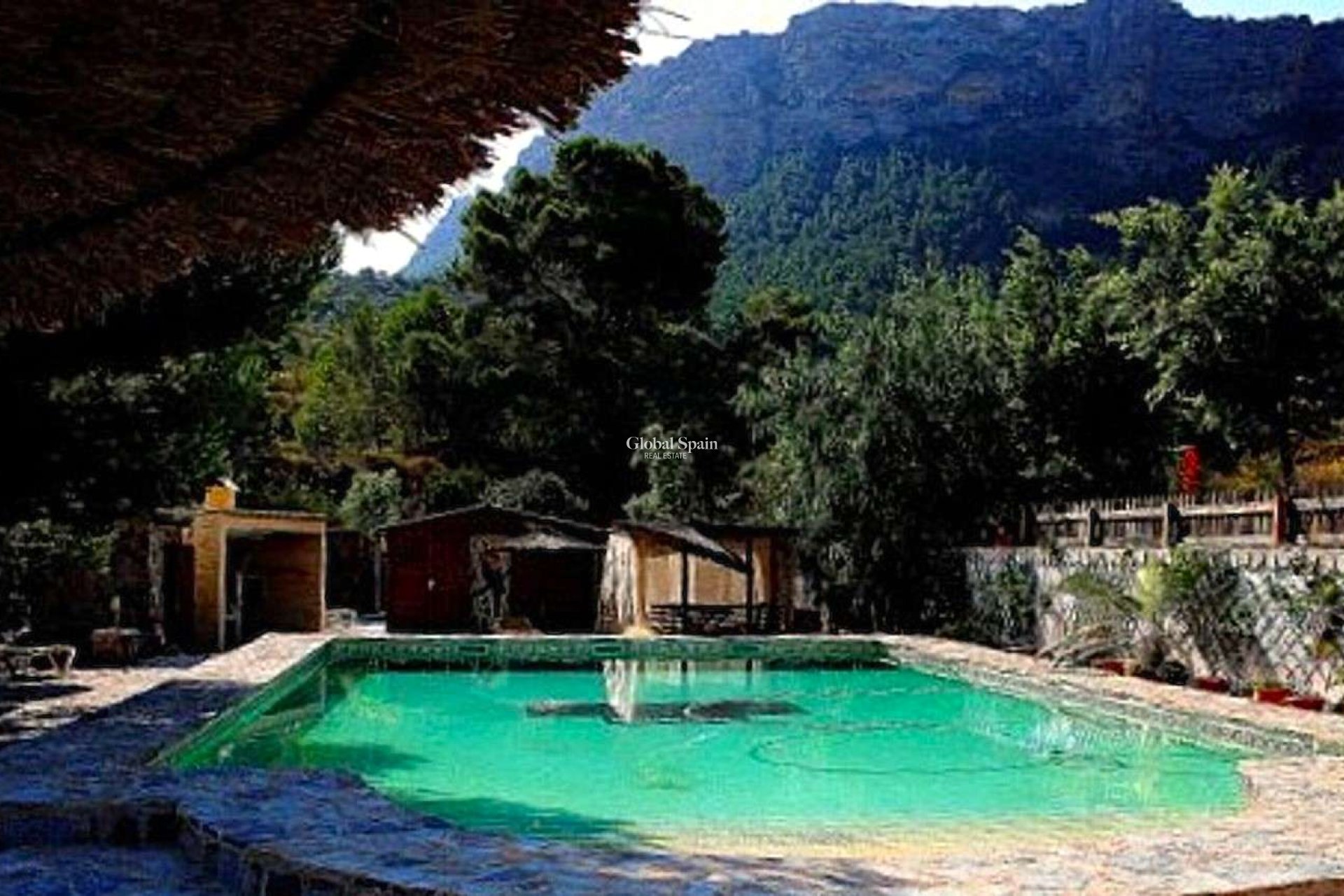 Resale - HOUSE -
GEA Y TRUYOLS - Inland