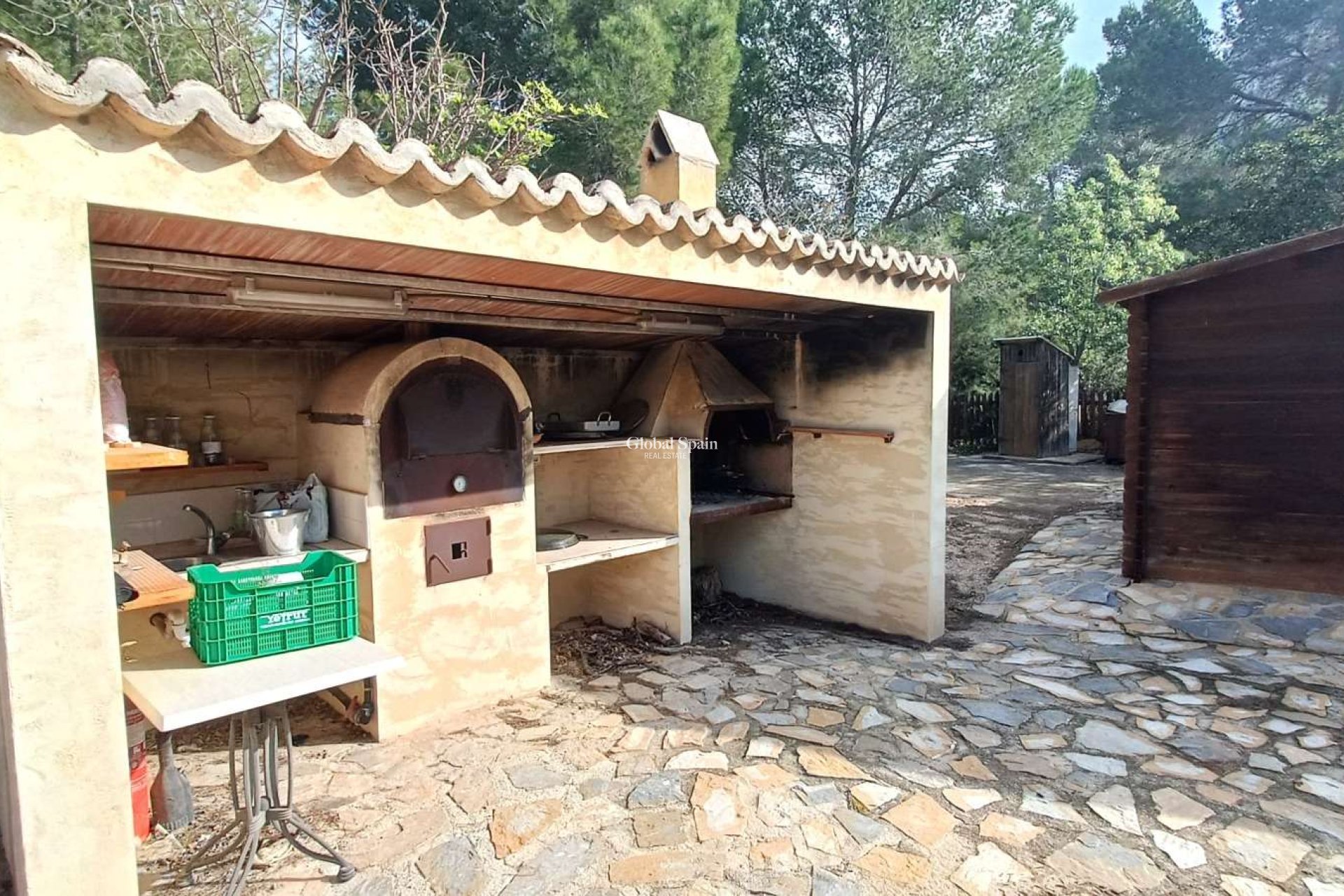 Resale - HOUSE -
GEA Y TRUYOLS - Inland