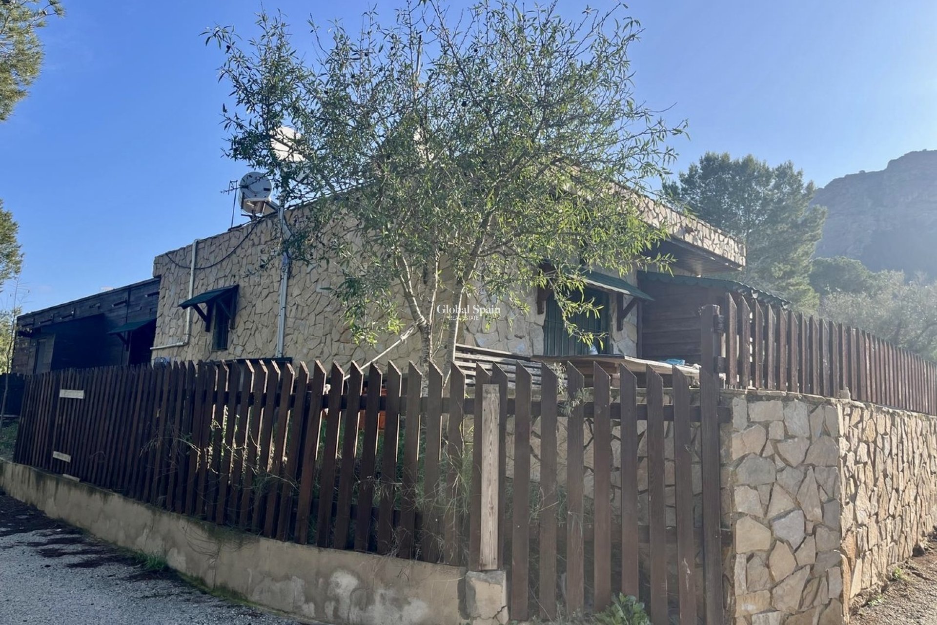 Resale - HOUSE -
GEA Y TRUYOLS - Sierra de Columbares Natural Park